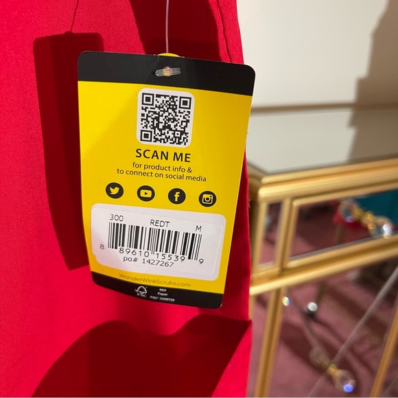 NWT 🆕CHOICE OF: Red or Grape only Wonder Wink Nurse Scrub Vest/Smock Med - Picture 8 of 12